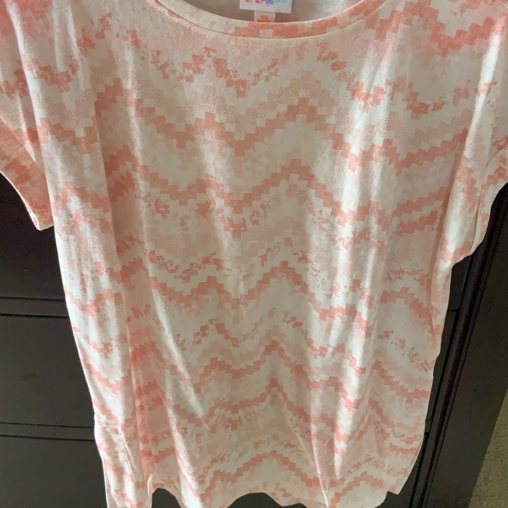 Ladies Lularoe Top